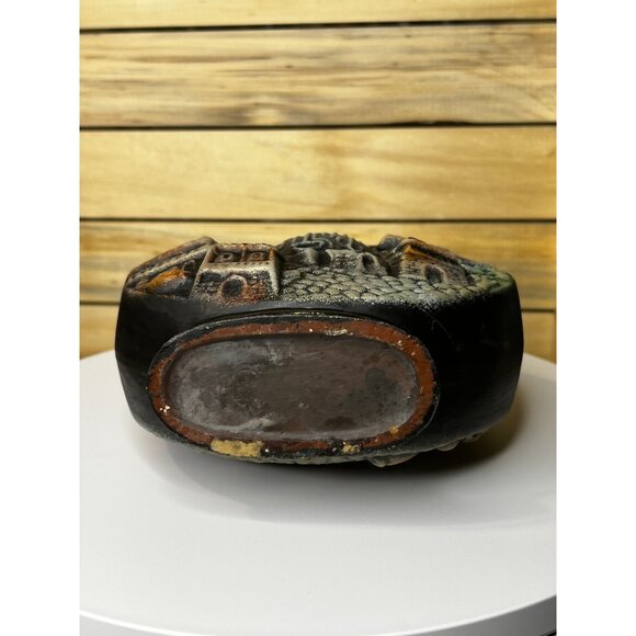 Ceramic Flask With Tbilisi Cobblestone Village Design & Detachable Lid - Picture 3 of 7